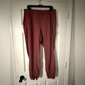 Lululemon adapted joggers women’s size 12